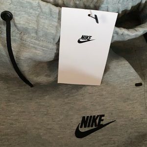 Youth Nike Tech Sweatpants